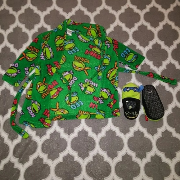 Ninja Turtles Robe With Matching Shoes - Picture 4 of 5